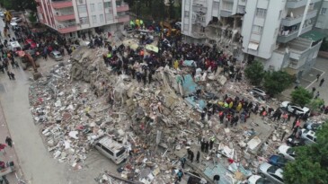 Adana’da 96 kişiye mezar olan binanın müteahhidi tahliyesini istedi