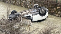 Bolu’da yoldan çıkan cip dereye uçtu: 4 kişi kurtarıldı