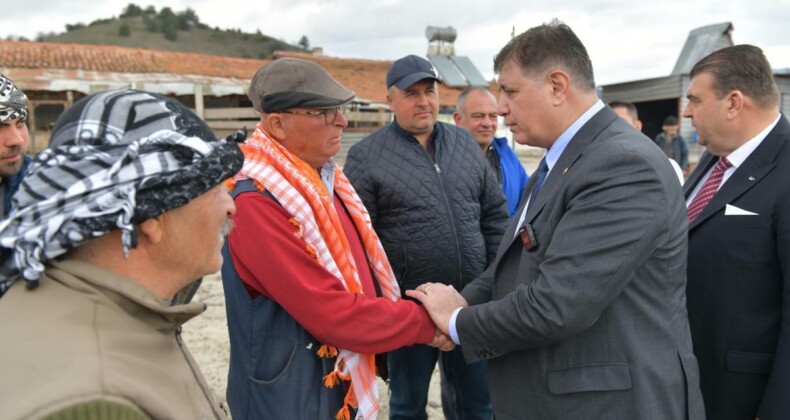 Cemil Tugay’dan rakibi Dağ’a: Ağaç görseniz elinize balta alırsınız