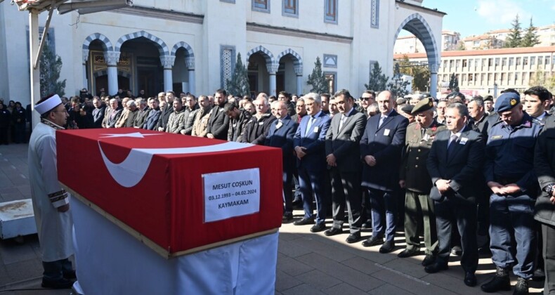 Ekinözü Kaymakamı Mesur Coşkun, son yolculuğuna uğurlandı