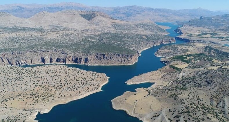 Fırat Nehri nereden doğuyor, hangi illerden geçer? (Fırat’ın konumu)