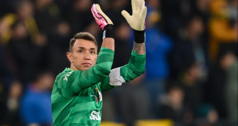 Galatasaray’ın kalecisi Muslera en iyi sezonunu yaşıyor! Avrupa’da ilk 3’te…