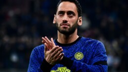 Hakan Çalhanoğlu: Dünyanın 1 numaralı oyun kurucusu benim