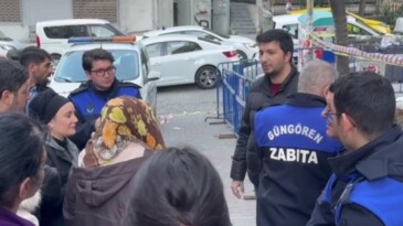 İstanbul’da korku dolu anlar: Kaldırım çöktü anne ve çocuğu içine düştü