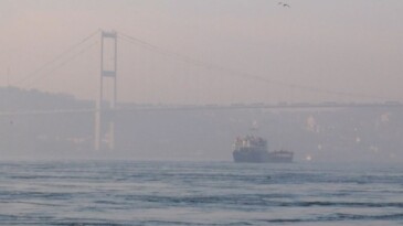 İstanbul’da sisli sabah… Görüş mesafesi düştü