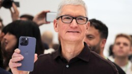 Tim Cook açıkladı: Yapay zeka iPhone’lara ne zaman gelecek