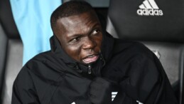 Vincent Aboubakar 72 gün sonra forma giydi, taraftar tepki gösterdi