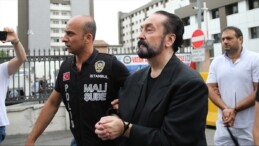 Adnan Oktar hapiste de boş durmamış…