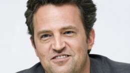 Bilgisayar korsanlarının yeni hedefi Friends yıldızı Matthew Perry oldu