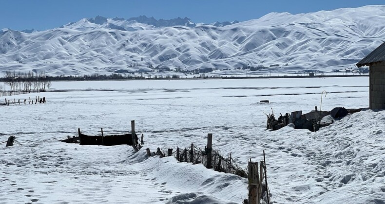 Hakkari’nin bir yanı bahar bir yanı kış