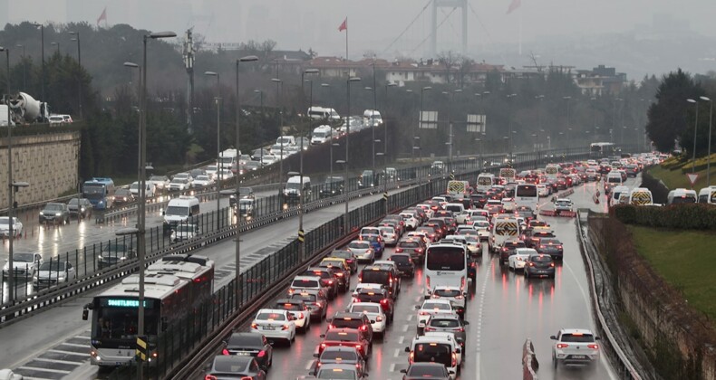 AKP’nin İstanbul mitingi sebebiyle bazı yollar kapatıldı