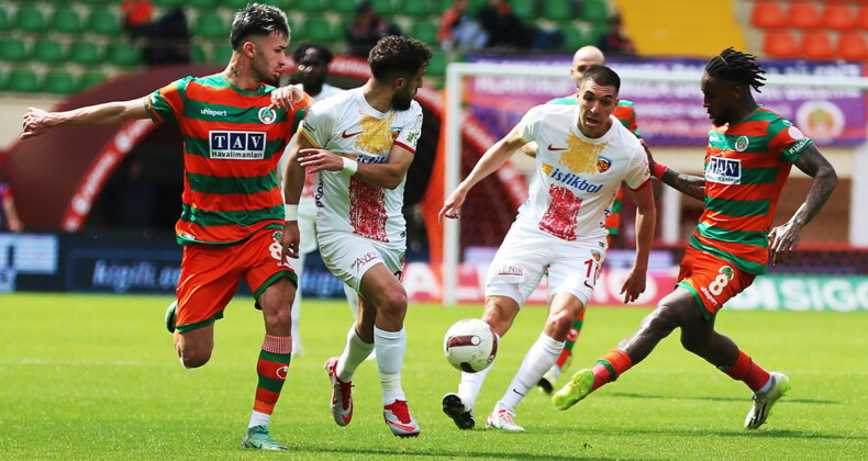 Alanyaspor-Kayserispor maçı 106 dakika sürdü: 90+13’teki golle 3 puan