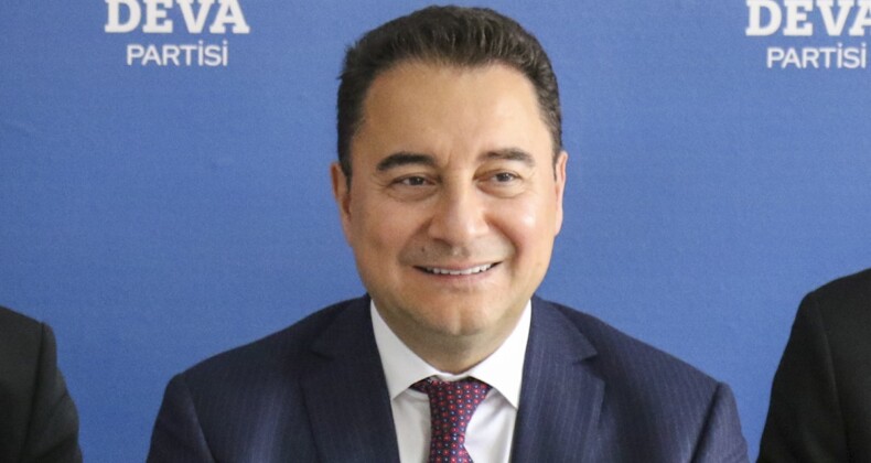 Babacan: Bu seçimin çok önemli bir niteliği var