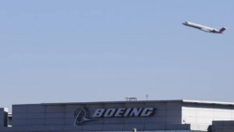 Boeing’de kriz bitmiyor: Bir uçak acil iniş yaptı