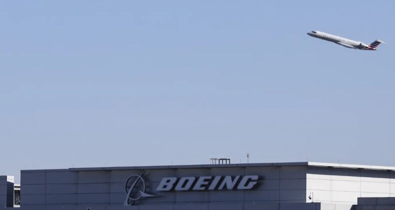 Boeing’de kriz bitmiyor: Bir uçak acil iniş yaptı