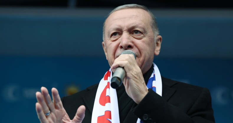 Erdoğan: Ülkenin gündemi çalışanların refah kaybı