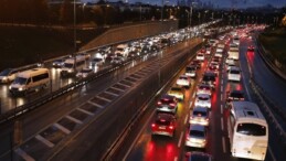 İstanbul’da iftar öncesi trafik yoğunluğu