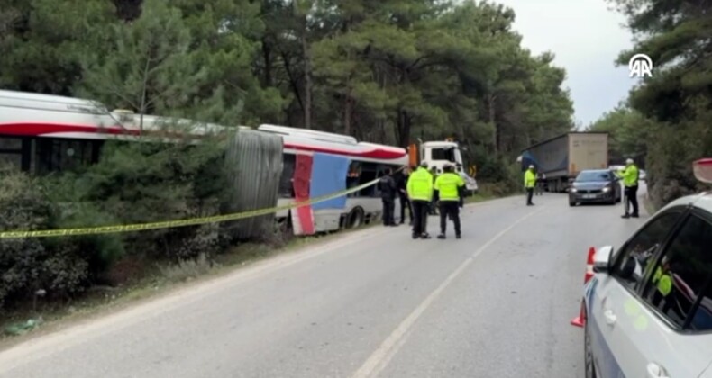 İzmir’de TIR ile otobüs çarpıştı… Ölü ve yaralılar var