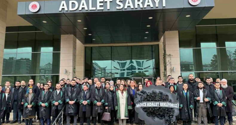 Olaylı maçın tutuklama kararına avukatlardan ‘siyah çelenk’li tepki