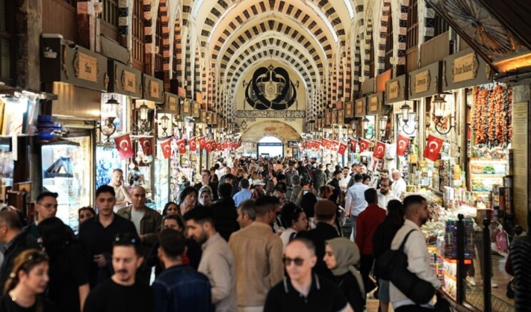 Eminönü’nde bayram alışverişi yoğunluğu