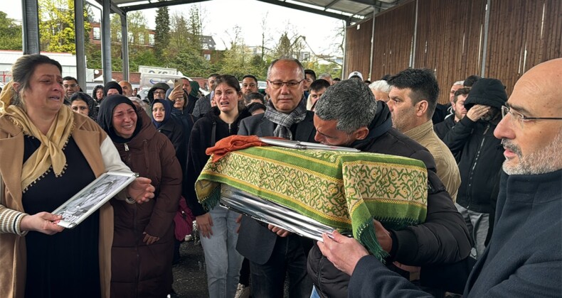 Kundaklamada ölen Türklere acı veda