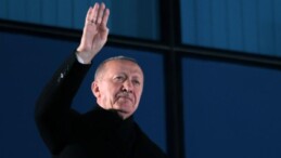 Le Monde: Erdoğan’ın kendini toparlaması uzun sürmeyecektir ama…