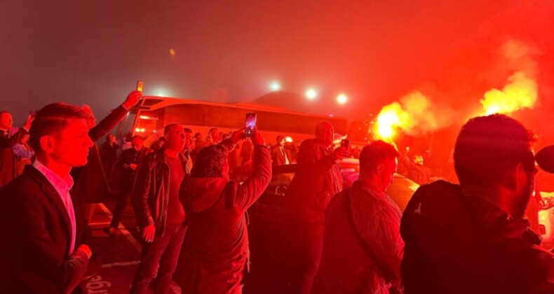 İstanbul’dan 1000 kişilik kafile yeni parti için yola çıktı