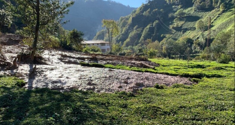 Rize’de sel ve heyelan gitti, çamur kaldı