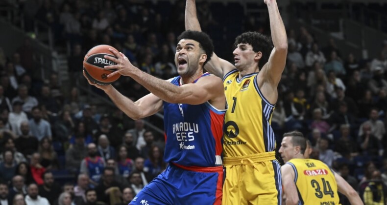 Anadolu Efes, Almanya’da zorlanmadı!