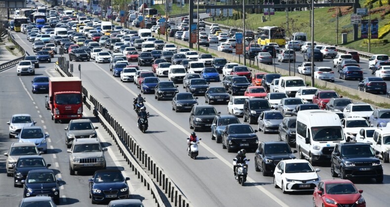 Motosiklet satışı, otomobili gölgesinde bıraktı