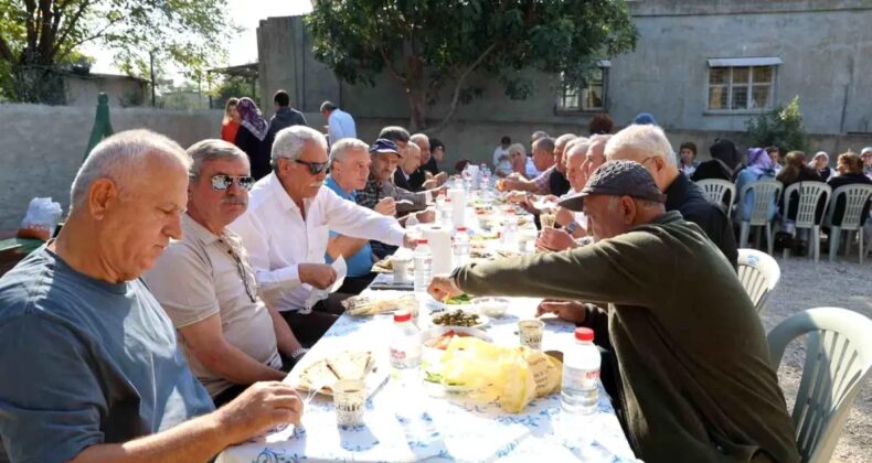 Polis okulundan mezun olan emekli polisler 40 yıl sonra Adana’da buluştu